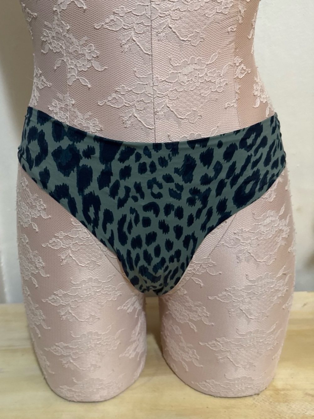 Womens LG Green Leopard Print Thong  Panty